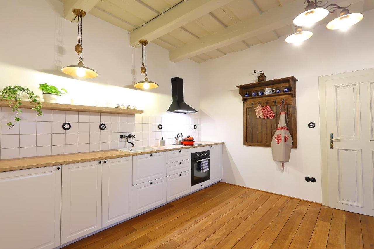 Lucerna - Dum S Dusi Apartment *
