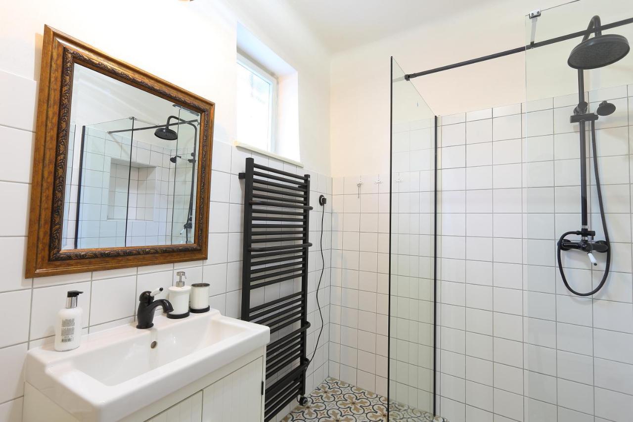 Apartment Lucerna - Dum S Dusi Pribor